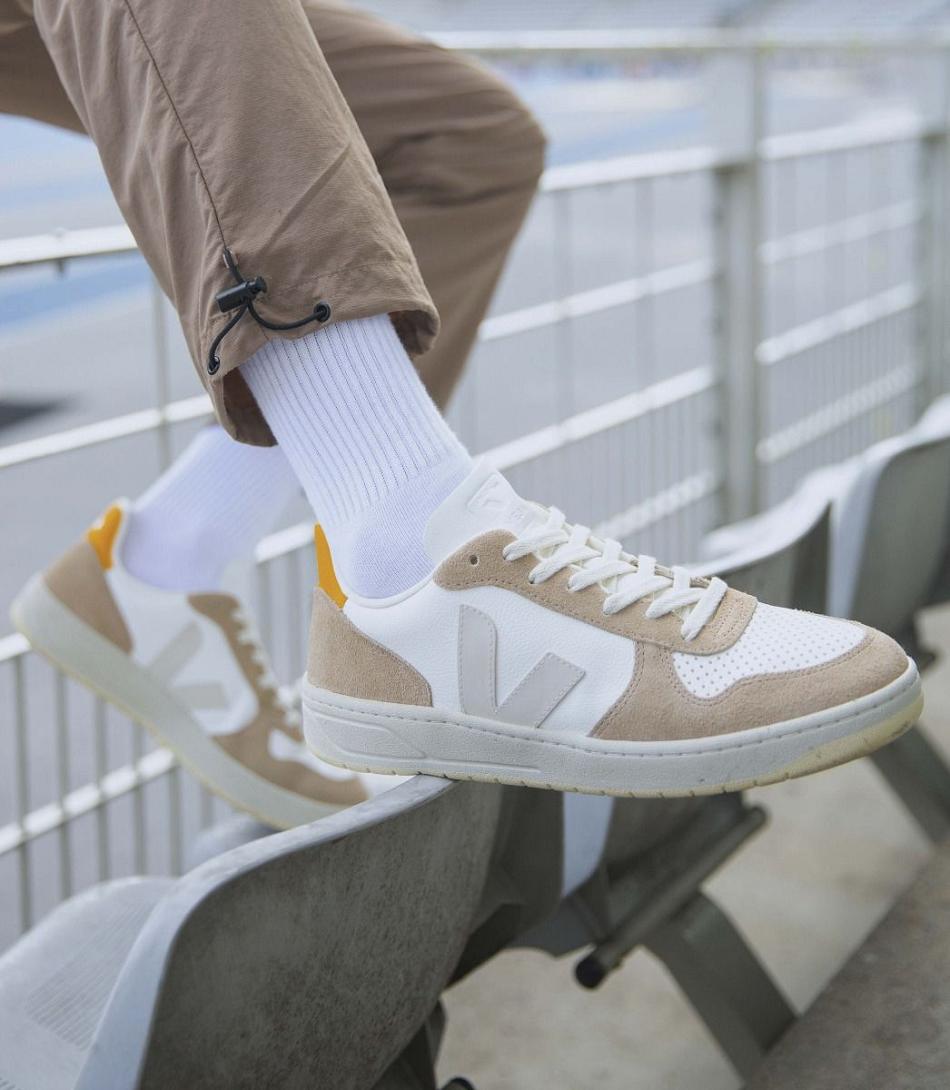 Veja V-10 Chromefree Lær Sahara Ouro Adults Outlet Hvite | NOJKU66064