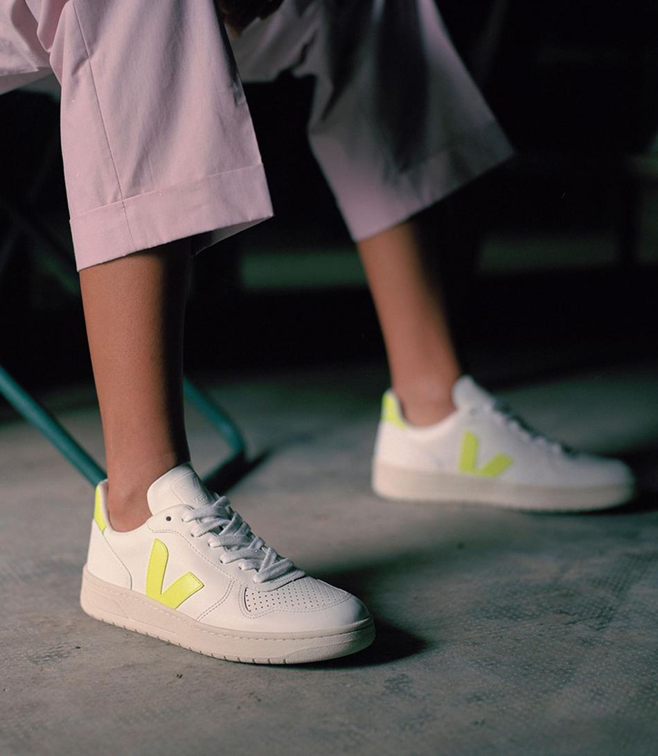 Veja V-10 Lær Jaune Fluo Adults Outlet Hvite | ANOWC89298