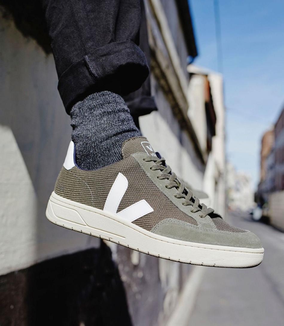 Veja V-12 B-mesh Adults Outlet Olivengrønne Hvite | GNOUC75104